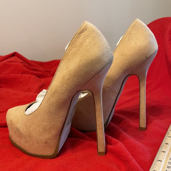 Tan Suede stilettos 5” heel - Picture 3 of 7